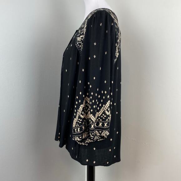 Angie Black and White Peasant Boho Chic Bell Sleeve Lace Up Blouse Top Medium - Picture 6 of 7